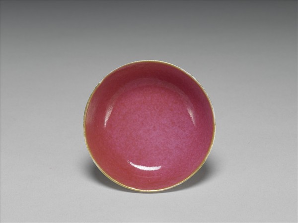 胭脂紅釉碟