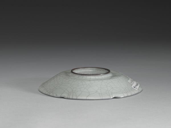 官窯 青瓷葵口碟