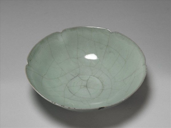 官窯 青瓷葵口碗