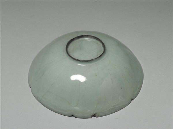 官窯 青瓷葵口碗