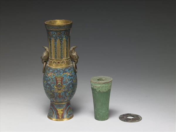 掐絲琺瑯瓶（五供）