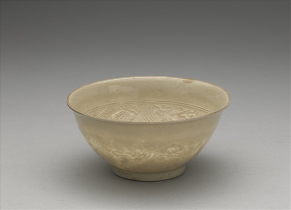 白瓷印花仙鶴紋碗