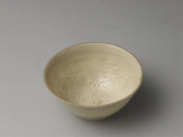 白瓷印花仙鶴紋碗