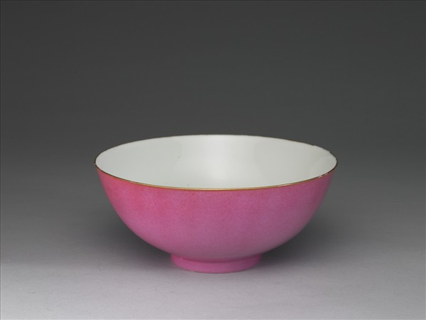 胭脂紅釉碗