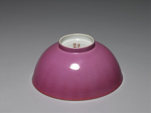 胭脂紅釉碗