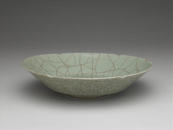 官窯 青瓷葵口盤