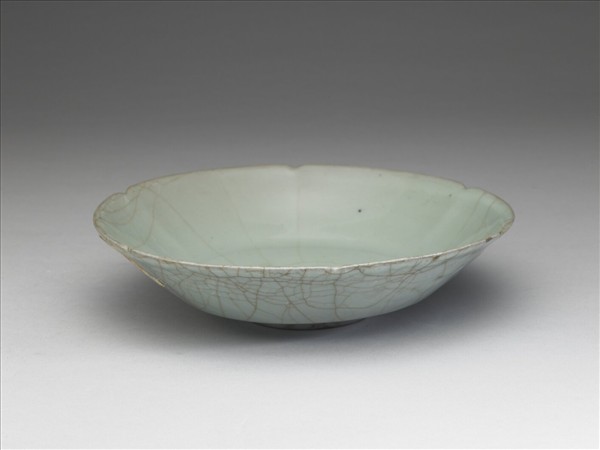 官窯 青瓷葵口盤