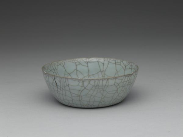 官窯 青瓷葵口洗