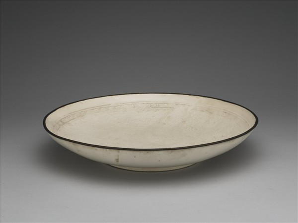 定窯 白瓷雲龍紋盤