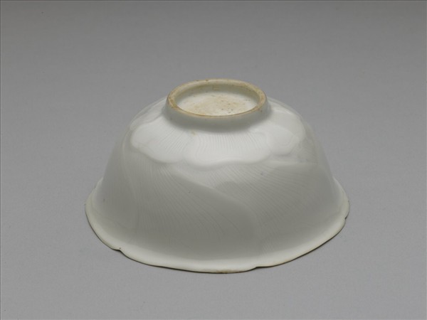 甜白暗花葵花式茶鍾