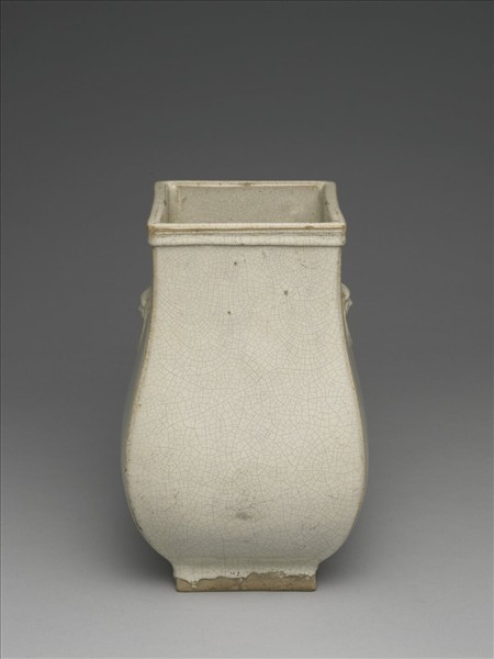 石灣窯 白瓷獸環鈁