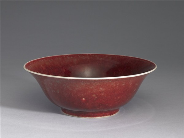 紅釉碗
