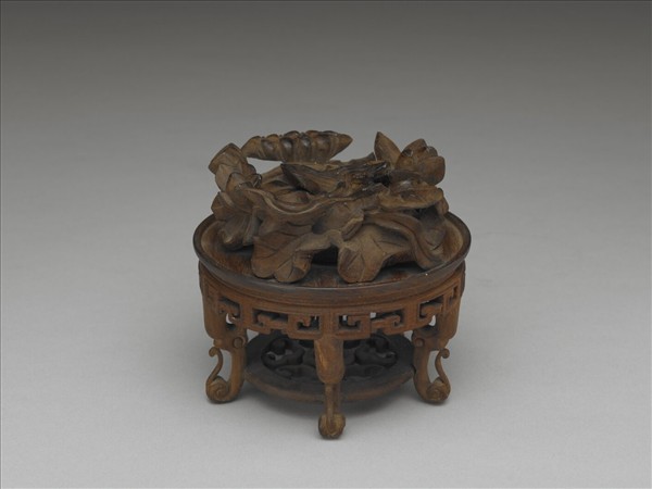 蓮塘紋圓形木座