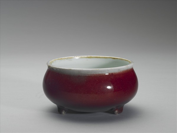 郎窯 寶石紅三足圓爐