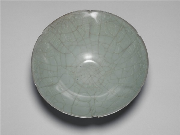 官窯 青瓷葵口碗