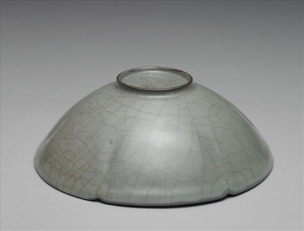 官窯 青瓷葵口碗