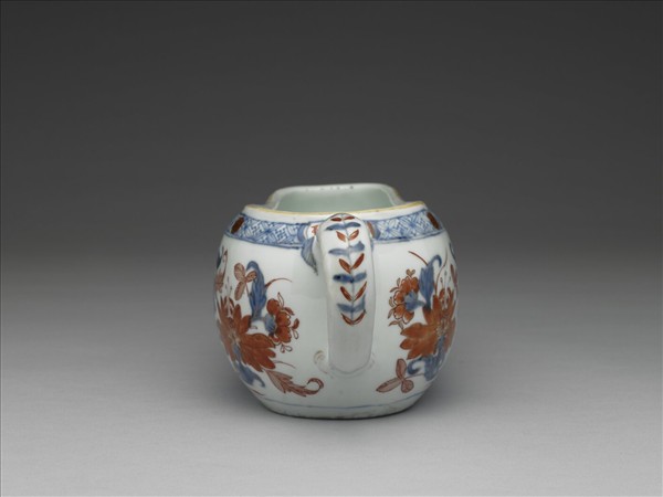 青花描紅花卉紋匜