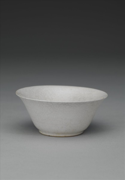 彭窯 白瓷劃花饕餮紋套杯