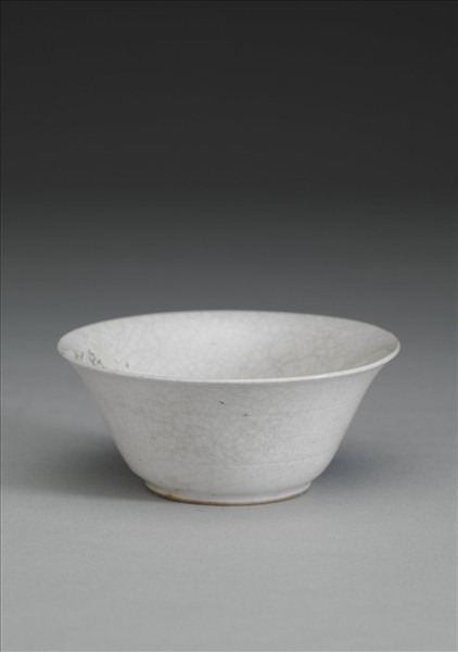 彭窯 白瓷劃花饕餮紋套杯