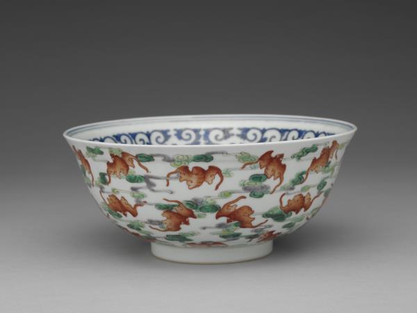 粉彩洪福齊天紋碗- 故宮