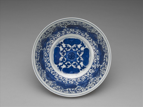 粉彩洪福齊天紋碗