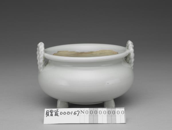 中国　白磁 香炉 三足炉 从宋到清各个窑口的三足香炉精品鉴赏_龙泉窑_馆藏_成交价