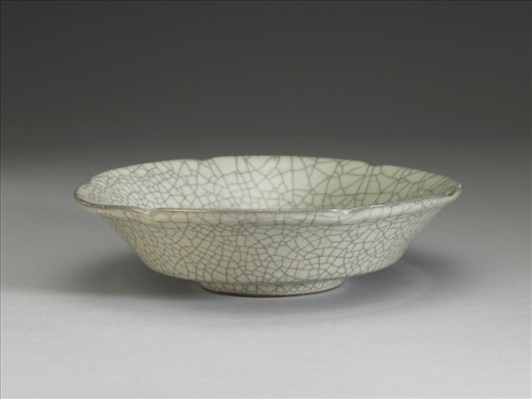 哥窯 青瓷葵口盤