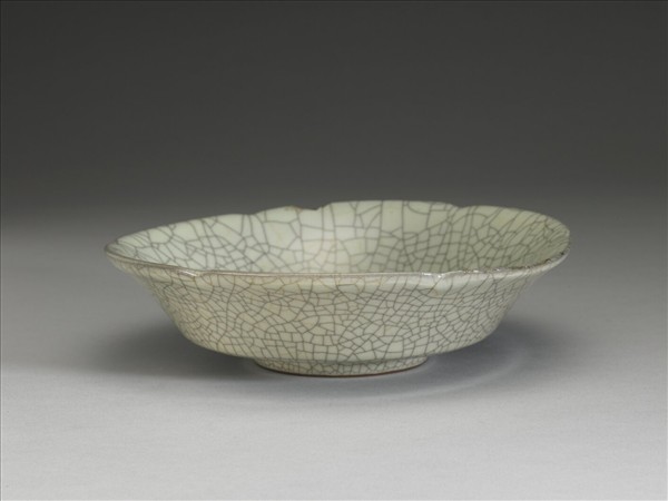 哥窯 青瓷葵口盤