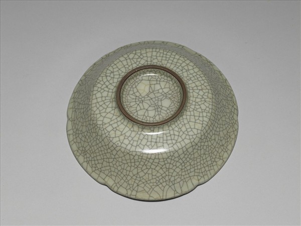 哥窯 青瓷葵口盤