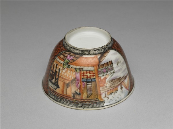 粉彩山水人物圖杯