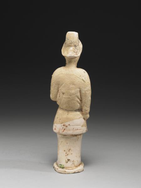 白釉加彩胡人陶俑