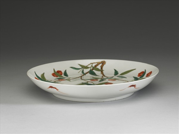 五彩折枝桃實盤