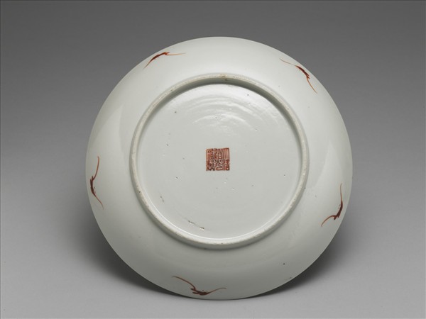 五彩折枝桃實盤