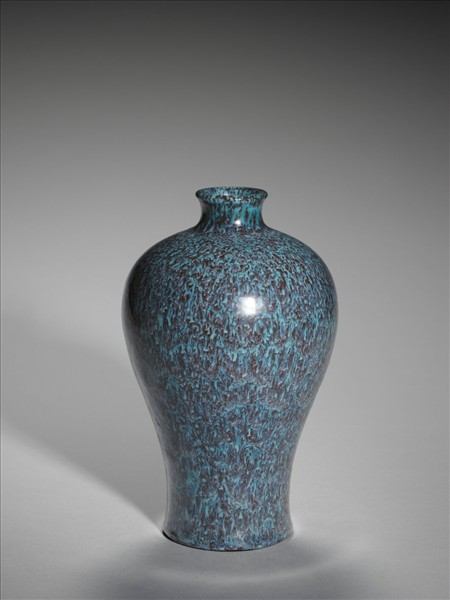爐鈞釉梅瓶