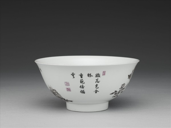 琺瑯彩赭墨牡丹碗