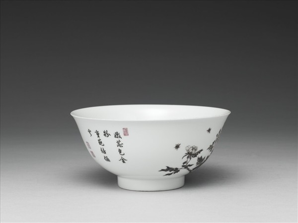 琺瑯彩瓷赭墨牡丹碗