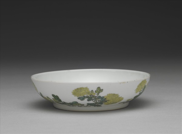 琺瑯彩菊花紋碟