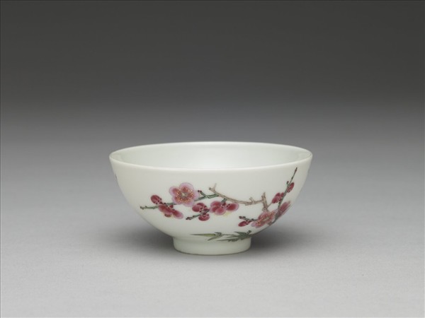 琺瑯彩梅竹先春圖杯