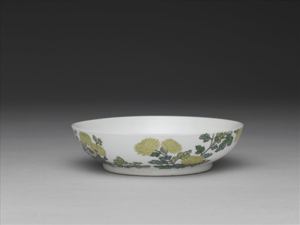 琺瑯彩菊花紋碟