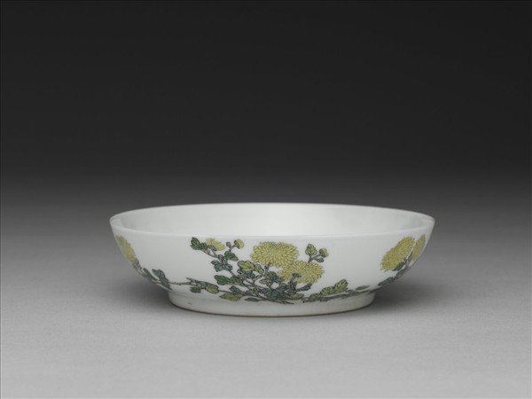 琺瑯彩菊花紋碟