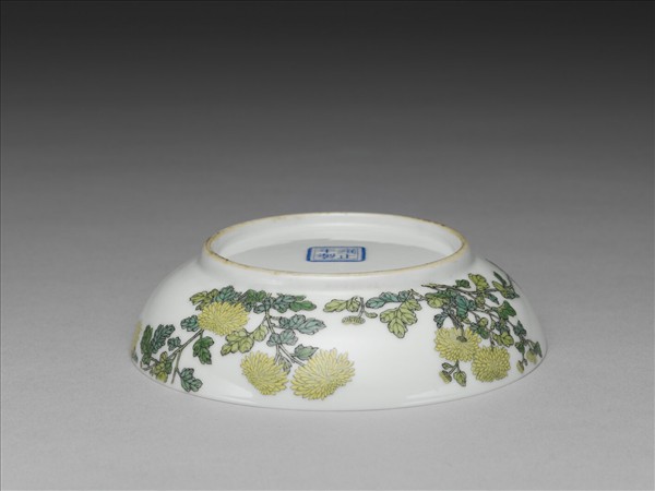 琺瑯彩菊花紋碟