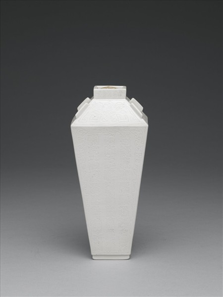 白瓷百壽紋方瓶