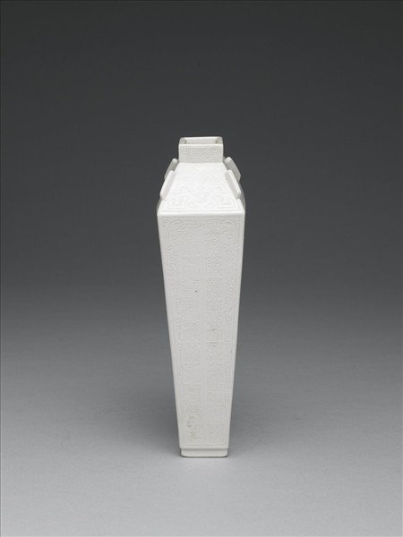 白瓷百壽紋方瓶