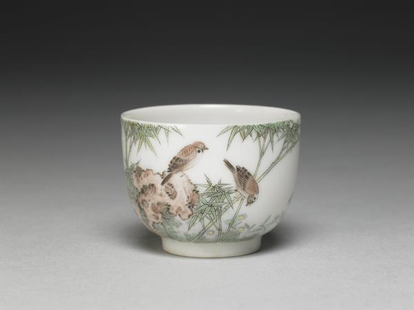 琺瑯彩瓷竹雀圖杯