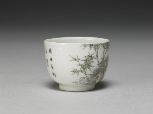 琺瑯彩瓷竹雀圖杯