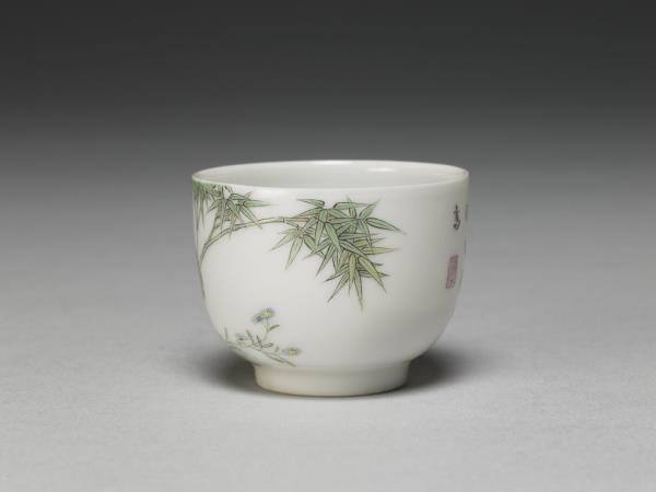 琺瑯彩瓷竹雀圖杯