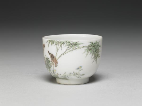 琺瑯彩瓷竹雀圖杯