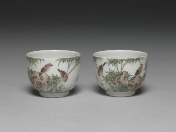 琺瑯彩瓷竹雀圖杯