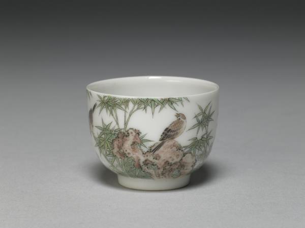 琺瑯彩瓷竹雀圖杯