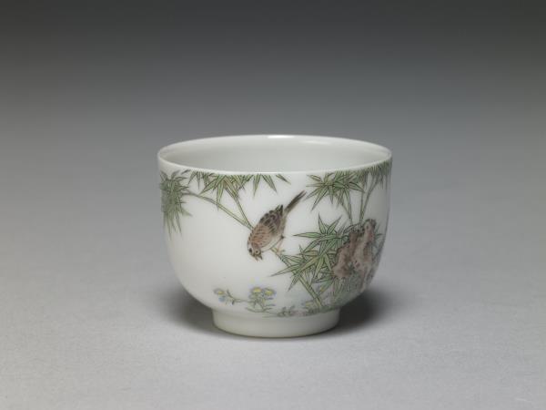 琺瑯彩瓷竹雀圖杯